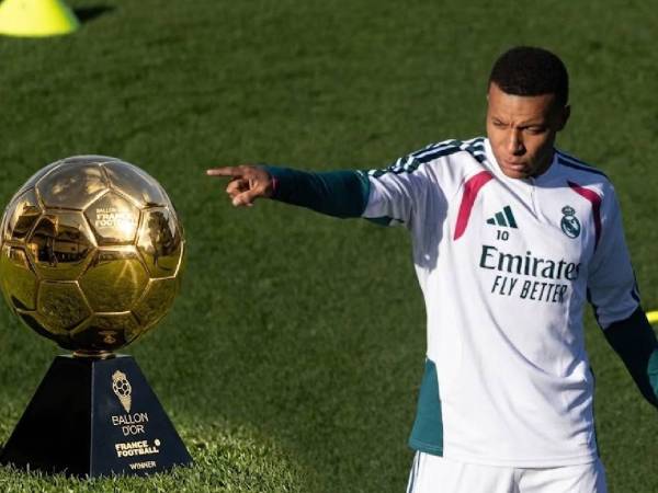 Kylian Mbappé habría recibido en las últimas horas una noticia determinante sobre sus aspiraciones de conquistar el Balón de Oro, el galardón individual más prestigioso del fútbol mundial.