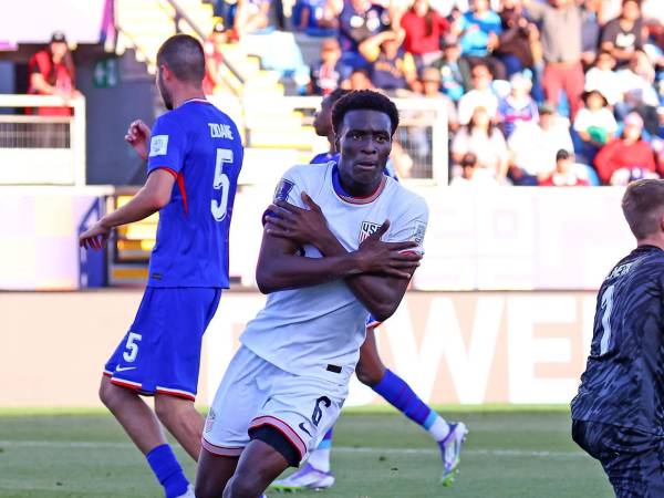 Estados Unidos sumó su segundo triunfo al golear a Francia y avanzó a octavos de final del Mundial Sub-20.