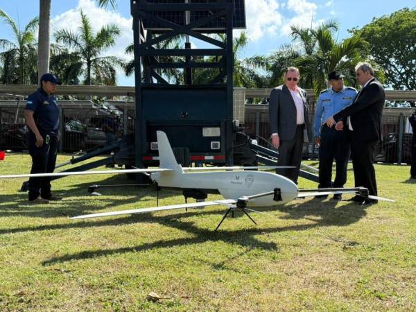 Gerson Velásquez Aguilera, ministro de Seguridad, sostuvo una reunión con la directiva de la Cámara de Comercio e Industrias de Cortés (CCIC), en San Pedro Sula.
