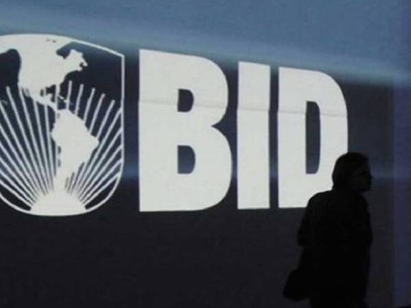 Los fondos del BID permitirán financiar la mejora de infraestructura escolar, la dotación de mobiliario y equipamiento tecnológico.