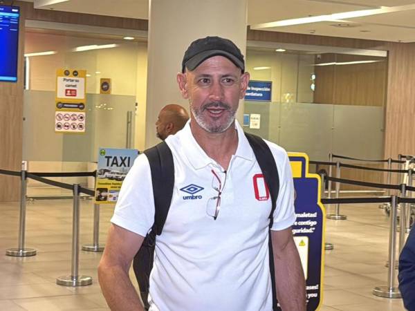 Eduardo Espinel se mostró contento a la llegada de Olimpia a Honduras tras jugar en Costa Rica.