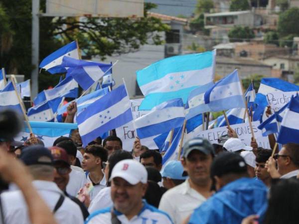 La movilización “Defensa de la democracia” se desarrolló el 28 de julio de 2025 en Tegucigalpa.