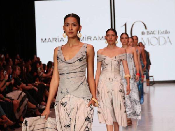En su jornada inaugural, el evento insignia de Revista Estilo se consolidó como el epicentro de la moda hondureña. Diseñadores consagrados y talentos emergentes compartieron pasarela, revelando sus propuestas para la temporada Primavera-Verano 2026 con una estética marcada por la feminidad, el dinamismo y el encanto coquette.