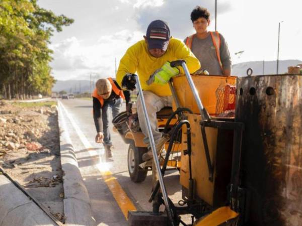 Los trabajos en el tramo de norte a sur del segundo anillo de San Pedro Sula están llegando a su final y, aunque en un inicio se manejaba que el jueves se inaugurarían, ha habido un cambio de última hora.