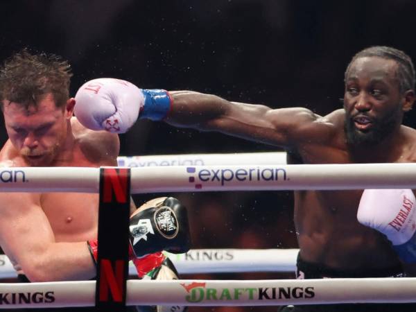 Saúl Canelo Álvarez fue superado ampliamente por el estadounidense Terence Crawford, en el Allegiant Stadium en Las Vegas.