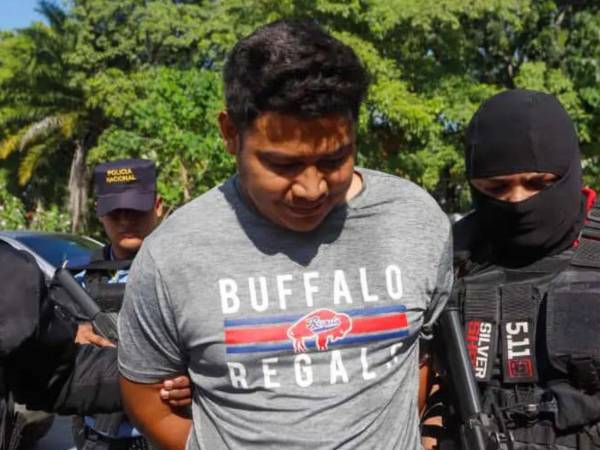 Wilmer Antonio Mencía es sospechoso de la muerte de El Pollo.