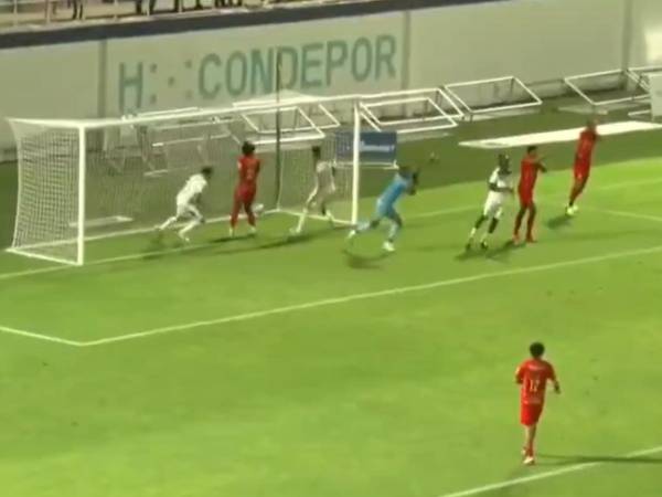 Ramiro Rocca marcó claramente con la mano en el Juticalpa FC vs Real España.