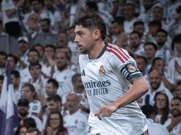 Fede Valverde es protagonista de una situación que genera preocupación de cara a los próximos compromisos del equipo merengue.