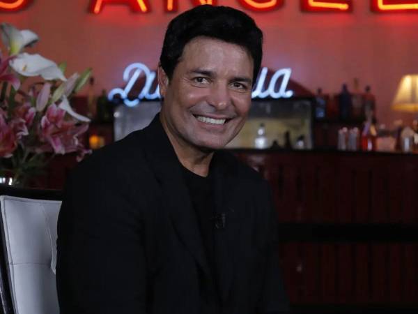 Chayanne atraviesa un momento de profundo pesar tras la muerte de Tony Ocasio, su amigo y excompañero en la recordada agrupación juvenil Los Chicos, una de las plataformas que impulsó la carrera temprana del artista puertorriqueño.