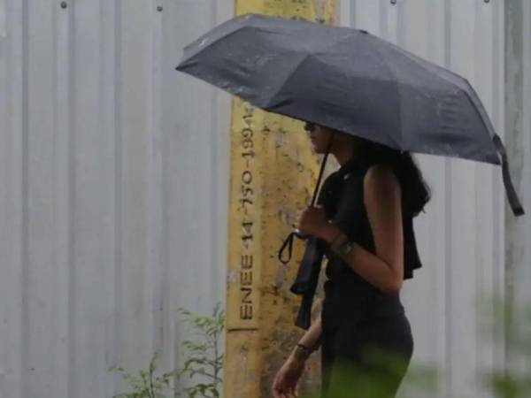 Copeco pide a la población tomar las precauciones necesarias ante la presencia de lluvias y actividad eléctrica.