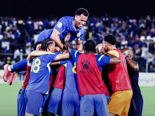 Las Eliminatorias de la Concacaf entraron en su recta final y este martes se conocieron a las selecciones clasificadas al Mundial 2026, sin embargo, una de ellas tuvo la ausencia de su DT en la parte crucial rumbo a la justa.