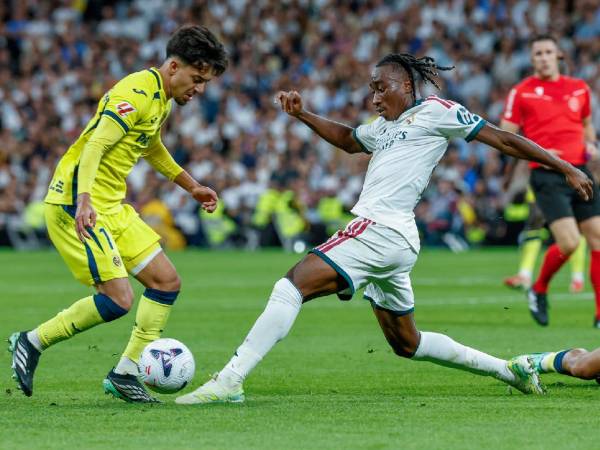 Real Madrid y Villarreal juegan este sábado por la jornada 8 de la Liga Española.
