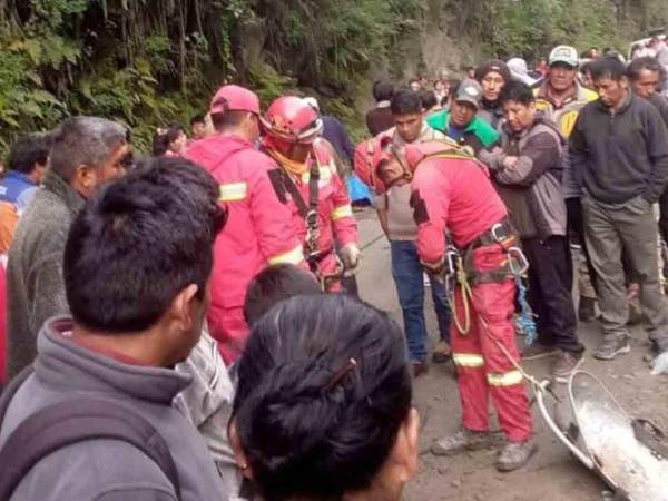 El accidente de tránsito en la carretera de La Paz a Yungas.