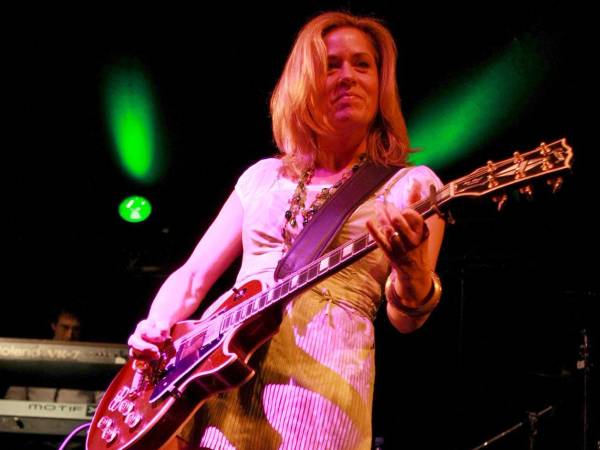 La guitarrista Vicki Peterson renunció a la música después de que The Bangles se disolvieron, aunque la banda se reunió después. (Patrick Seeger/European Pressphoto Agency)