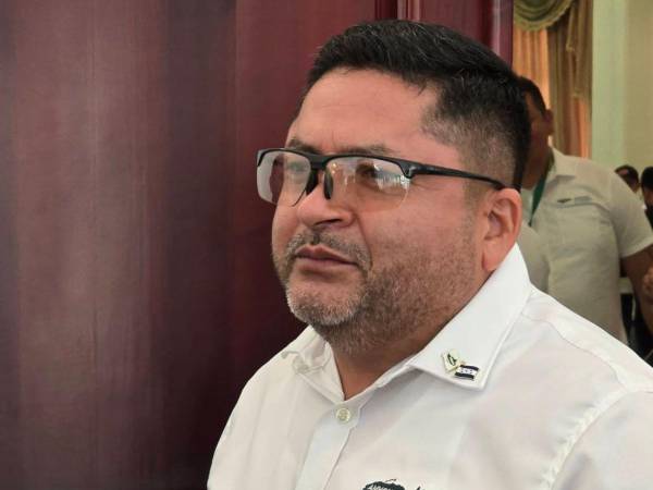 “No vayan a pescar al río Chamelecón”, advierte el alcalde José Motiño tras derrame de cianuro en Santa Bárbara