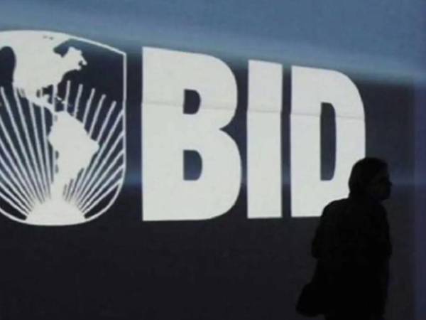 El préstamo de inversión incluye 42 millones de dólares provenientes del Capital Ordinario del Banco, con un plazo de 25 años.