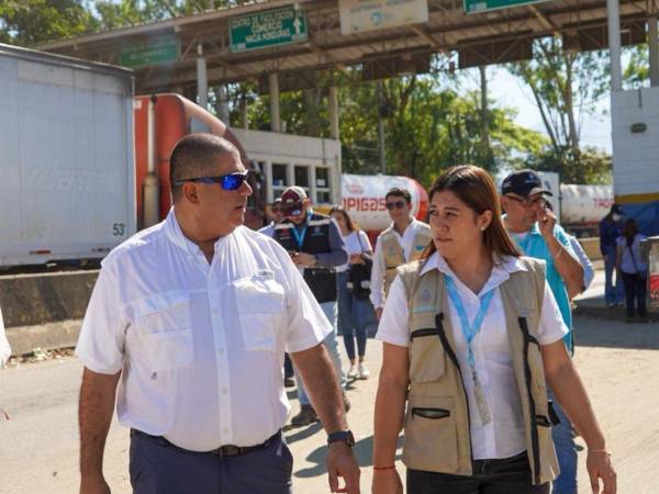 Funcionarios de Gobierno inspeccionan los principales puntos fronterizos con El Salvador y Guatemala