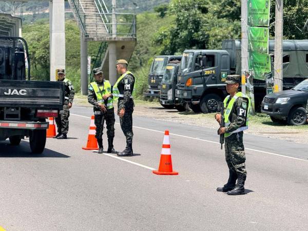 Elementos de la Policía Militar durante los operativos de seguridad en diferentes puntos del país.