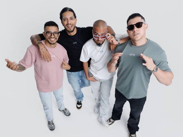 “Nos mandaron correo y toda la cosa para hacer la invitación. Evaluaron todo y eso nos honra mucho”, comentó JD en su programa en vivo de anoche.