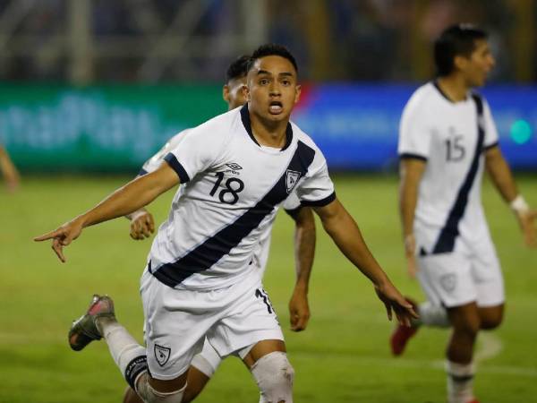 El Salvador y Guatemala se enfrentaron este martes en el Cuscatlán por la jornada 4 de las Eliminatorias.