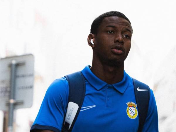 Julián Martínez debutó en la primera división del fútbol luso.