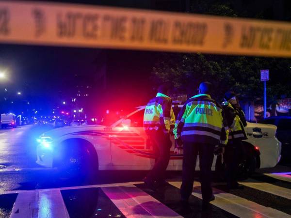Policía investiga tiroteo con varios tiradores en campus de Virginia.