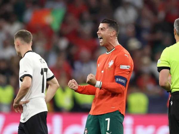 Cristiano Ronaldo gritando su gol para la remontada de Portugal.