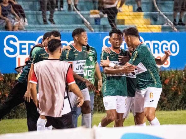 Con golazos de Messiniti y Vega, los verdolagas golean a Platense en San Pedro Sula.