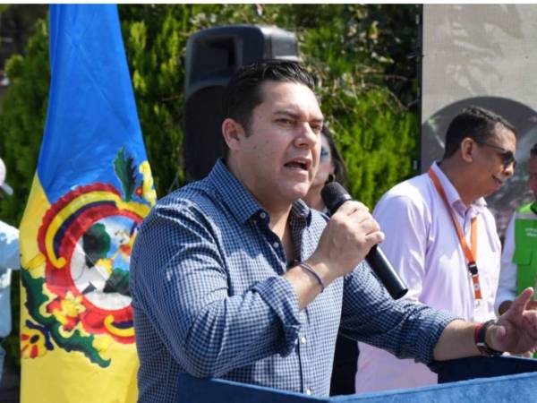 Fotografía de Juan Diego Zelaya en un evento de la alcaldía municipal del Distrito Central