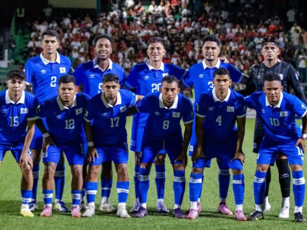 El 11 titular de la Selección Nacional de El Salvador que fue goleado.