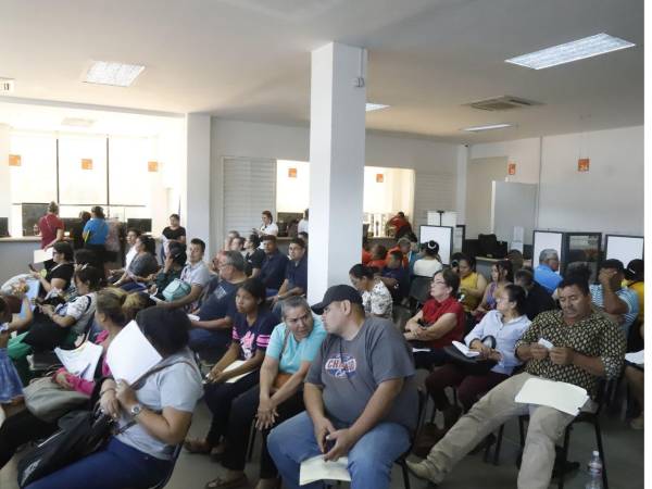 El RNP ha implementado medidas extraordinarias, como la duplicación del personal en sus oficinas.