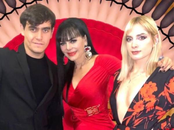 La controversia en torno a la familia del fallecido cantante Julián Figueroa vuelve a ocupar titulares, esta vez por un tema especialmente sensible: el destino de sus cenizas. A más de un año de su muerte, el desacuerdo entre su madre, Maribel Guardia, y su viuda, Imelda Garza, ha reavivado tensiones familiares.