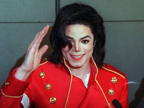 Nuevas grabaciones de audio previas al juicio de <b>Michael Jackson</b>, ocurrido hace más de dos décadas, han salido a la luz y aportan material inédito sobre la forma en que el cantante hablaba de su relación con los niños. Los audios forman parte de la serie documental <i>Michael Jackson: The Trial</i>, producida por Channel 4, que se estrena este miércoles 4 de febrero..