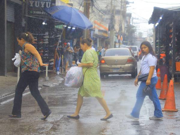 Las lluvias podrían presentarse durante las tardes y noches en San Pedro Sula, por lo que las autoridades recomiendan precaución estar atentos a las paginas oficiales.