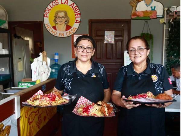 El pollo con tajadas es más que un platillo típico: representa una tradición profundamente arraigada en la identidad gastronómica de San Pedro Sula. Desde hace una década, las hermanas Leda y Karla Calderón deleitan a los sampedranos con su pollo frito y una variada oferta en Pollos La Abuela, ubicado en la colonia San Carlos de Sula 1, 27 calle.