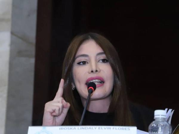 Iroshka Elvir es esposa del candidato presidencial del Partido Liberal, Salvador Nasralla.