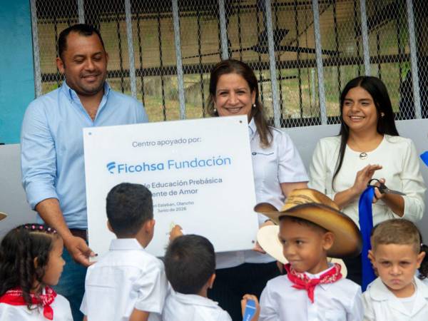 Fundación Ficohsa inauguró este centro educativo en la aldea de Conquire, San Fernando, convirtiéndose en el número 148 a nivel nacional.