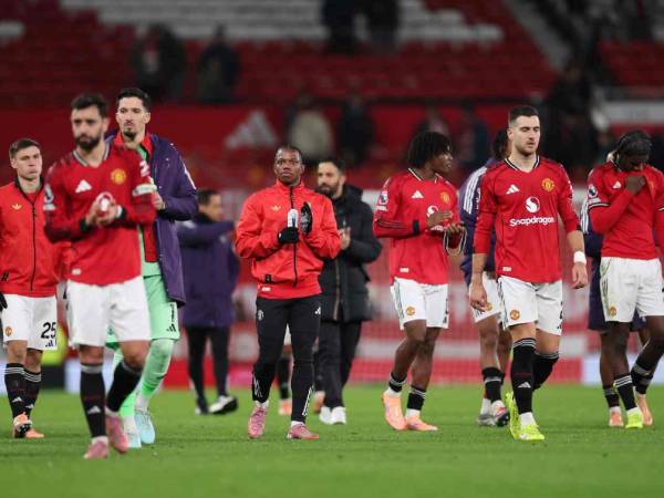 Manchester United igualó en un partido de locura en el cierre de la jornada 16 de la Premier League.