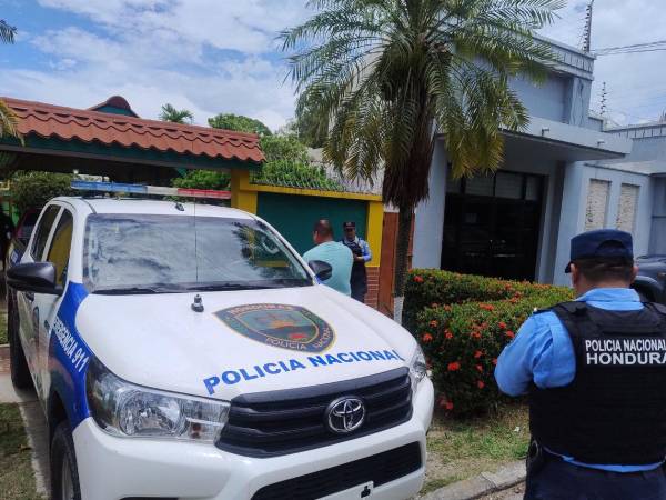 La Policía llegó al sitio y Medicina Forense hizo el levantamiento del cuerpo.