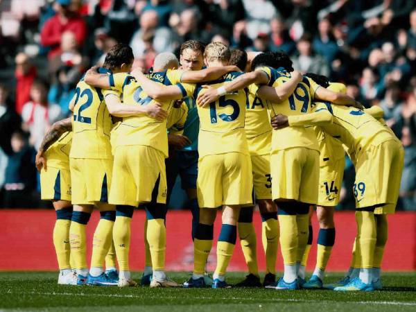 El Tottenham sigue en crisis en su lucha por el no descenso en la Premier League.