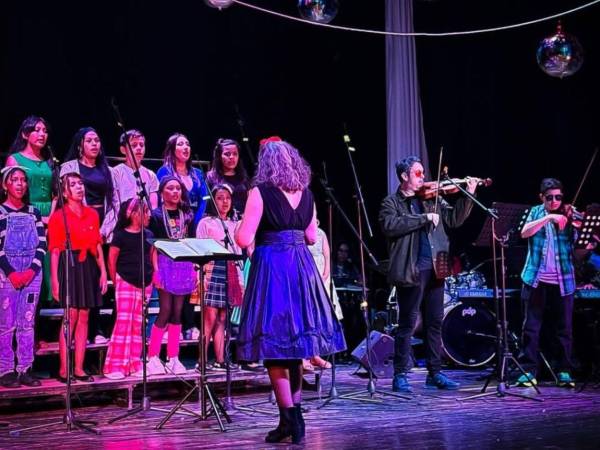 Fotografía de archivo de un concierto realizado por Proyecto Uremu, durante el 2025.