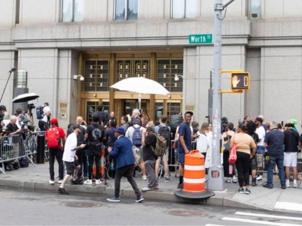 El veredicto de Diddy desató un caos en la puerta del tribunal federal de Nueva York donde se le ha juzgado.