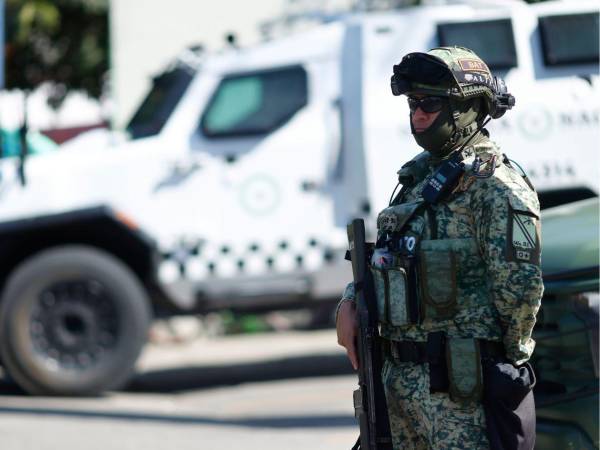 Autoridades mexicanas detuvieron este jueves en Ciudad de México a nueve personas que formaban parte de un grupo delictivo dedicado al narcomenudeo, extorsión, robo en diferentes modalidades, secuestro y delincuencia organizada.