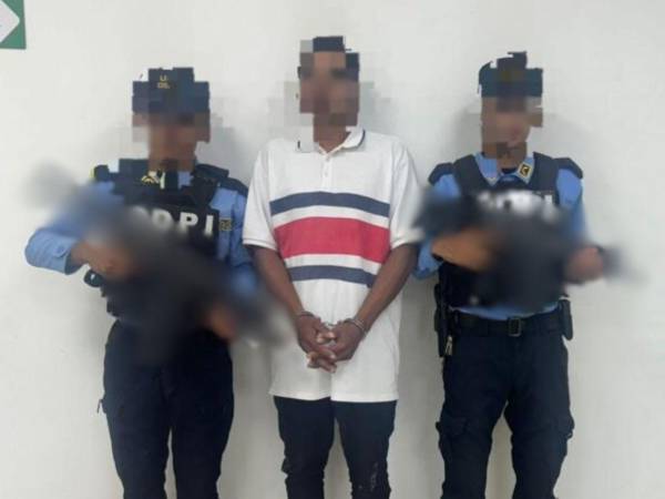 El detenido es un hombre de 28 años, identificado con el alias de “Lons”, originario del municipio de El Progreso.