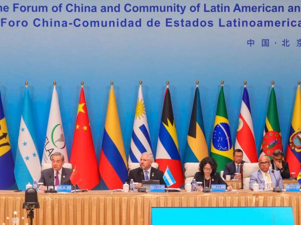 El Foro China Celac cuenta con la participación de al menos 20 cancilleres de América Latina y jefes de Estado de varios países de la región.