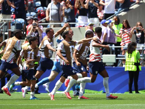 Estados Unidos y Australia se enfrentan este viernes en el Lumen Field de Seattle con el liderato del Grupo D en juego.