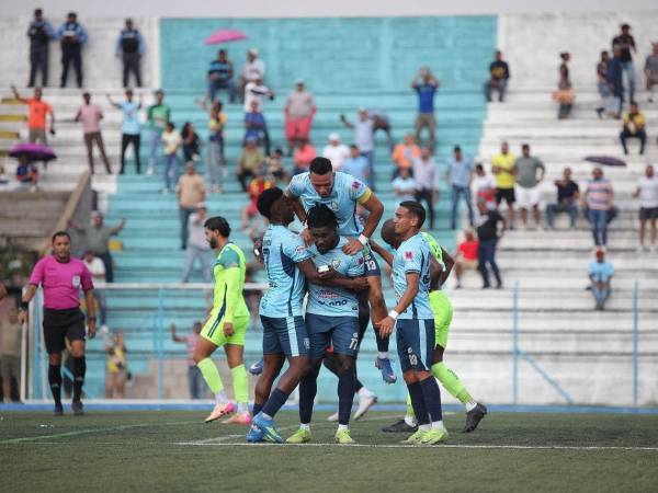 Génesis sueña con la final: empatan y eliminan en triangulares al Olancho