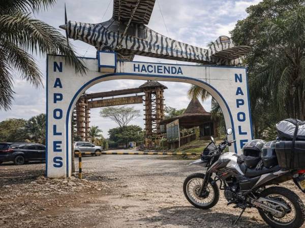 En la actualidad, la Hacienda Nápoles está abierta al público y cuenta con nuevas instalaciones recreativas para el disfrute de los visitantes.