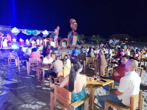 Este fin de semana inician las actividades culturales y musicales de la Feria Isidra, que cerrarán con broche de oro el sábado 23 de mayo con la gran gala del Carnaval Internacional de la Amistad.