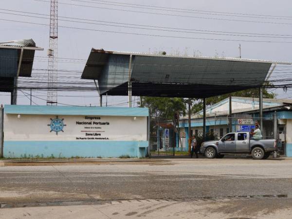 La primera zona libre en Puerto Cortés todavía es operativa, pero la gran mayoría de las empresas que utilizaba sus instalaciones, se retiraron hace mucho tiempo.
